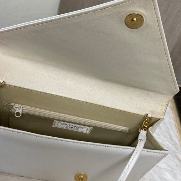 RARE Givenchy Signature Classic Leather Envelope Crossbody Clutch - Picture 5 of 8